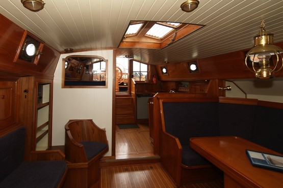 Juffrouw Ooievaer salon